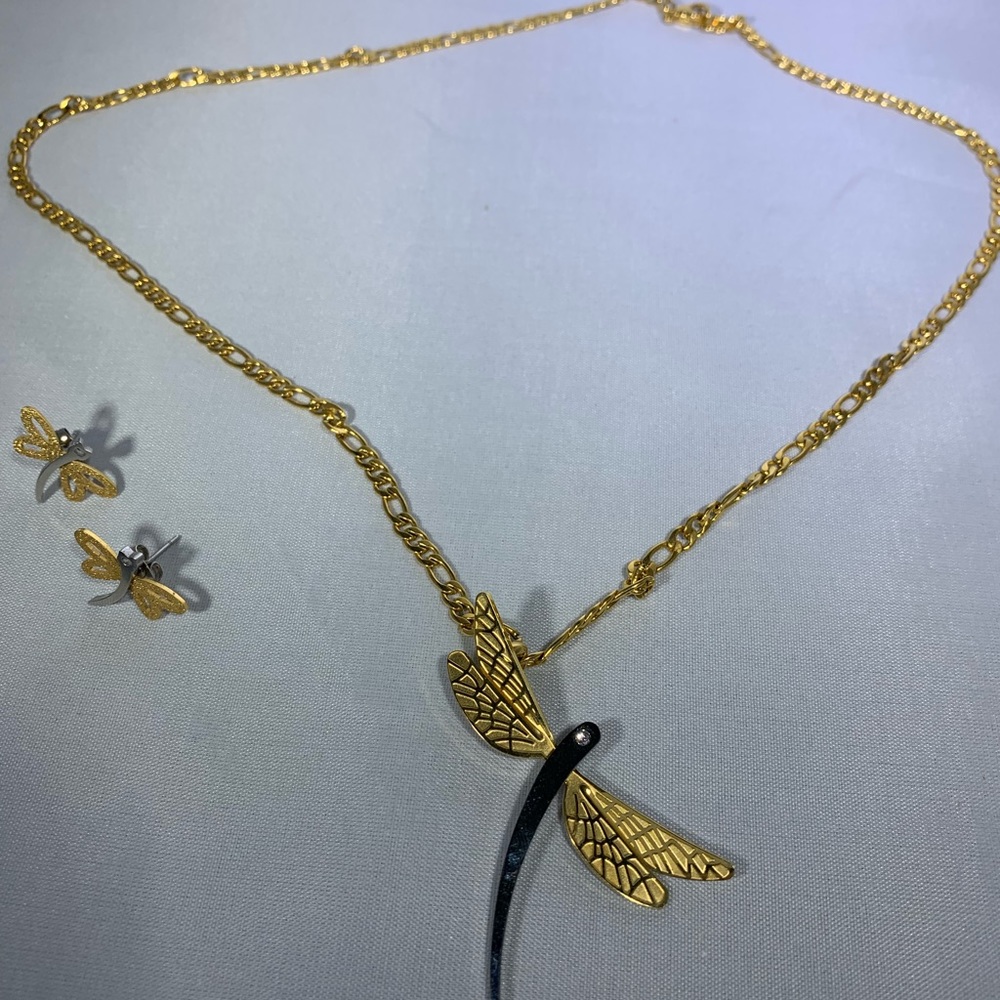 Dragonfly necklace and earrings - Picture 2 of 2